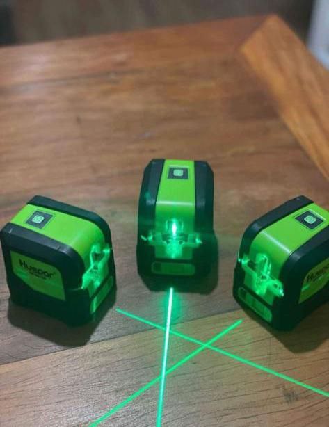 Mini Nível Laser 20m 2 Linhas Nível A Laser Verde Com Esquadro 20 Metr